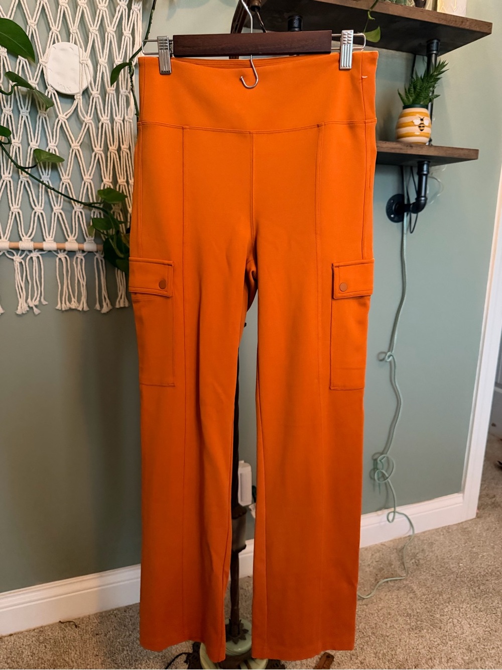 Athleta Delancey Straight Cargo Pant Orange Size 8